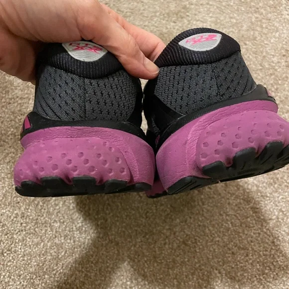 Brooks Adrenaline GTS 20 Running Shoes - Picture 5 of 8